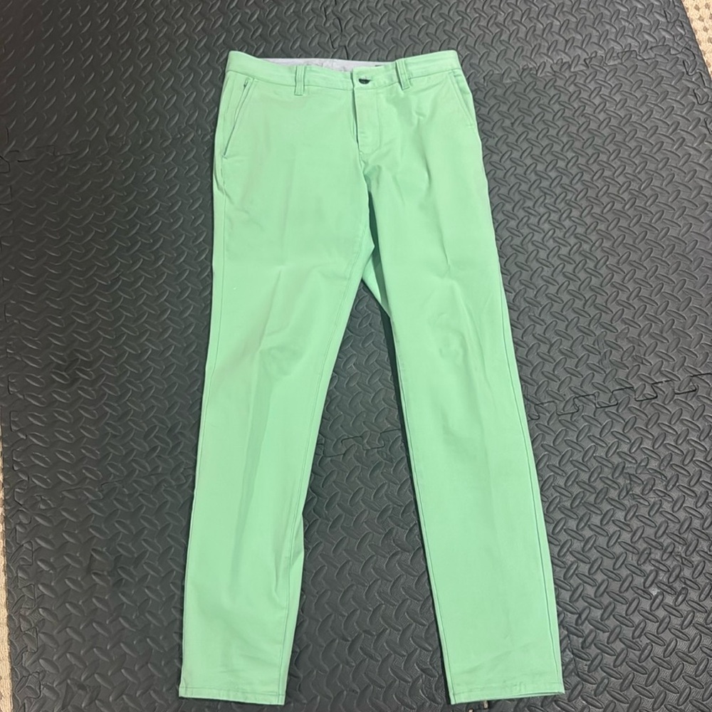 Bonobos The Chino. 2.0 Light Grass Green 30x32 Slim Taper